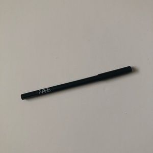 NARS Larger Than Life Long-Wear Eyeliner Black